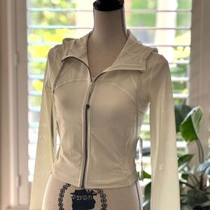 New Lululemon Mesh Hooded Cropped Define Jacket Size 4 Bone Color with Tag